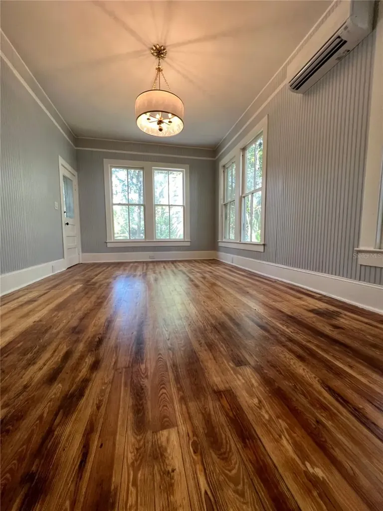 414 NE 5th Avenue Gainesville FL 32601