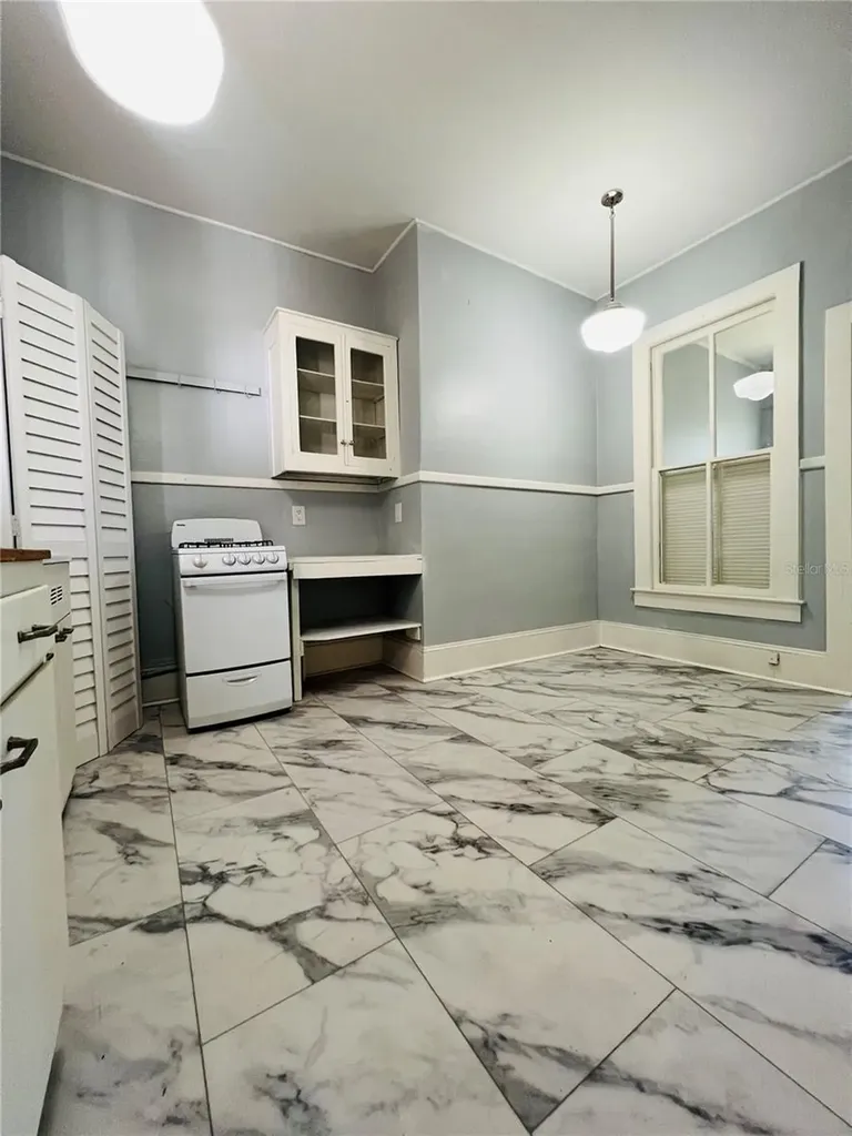 414 NE 5th Avenue Gainesville FL 32601