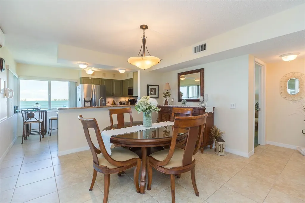 5541 Puerta Del Sol Boulevard S St Petersburg FL 33715