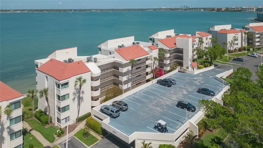 5541 Puerta Del Sol Boulevard S St Petersburg FL 33715