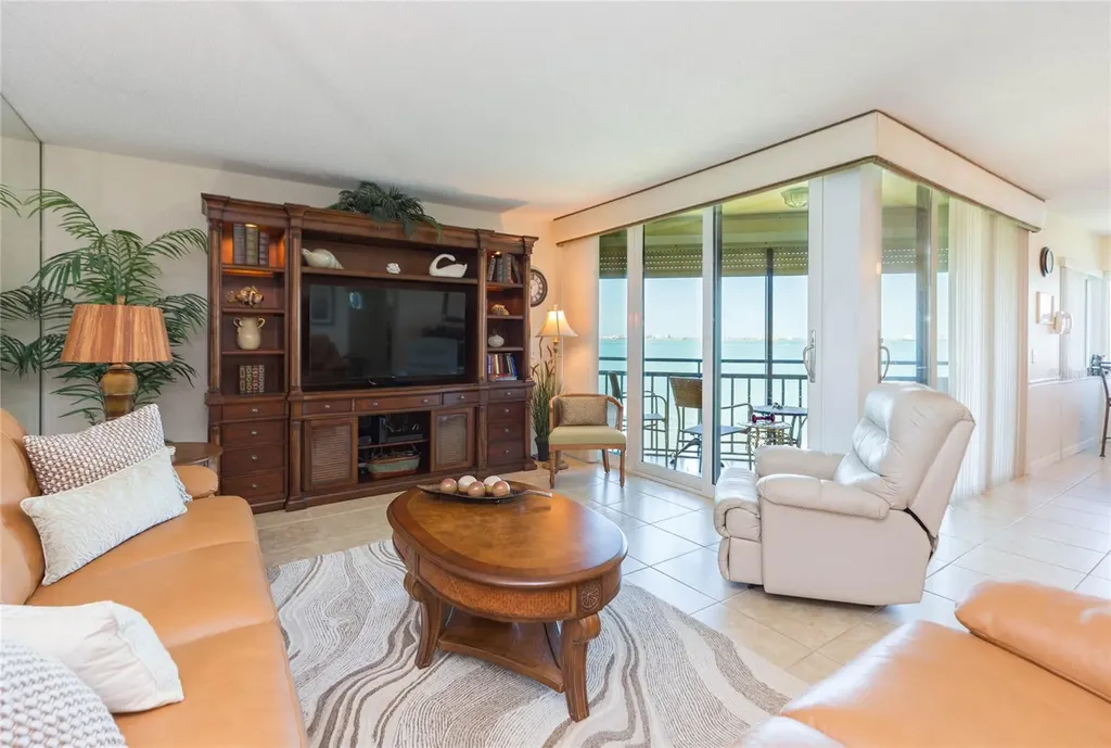 5541 Puerta Del Sol Boulevard S St Petersburg FL 33715