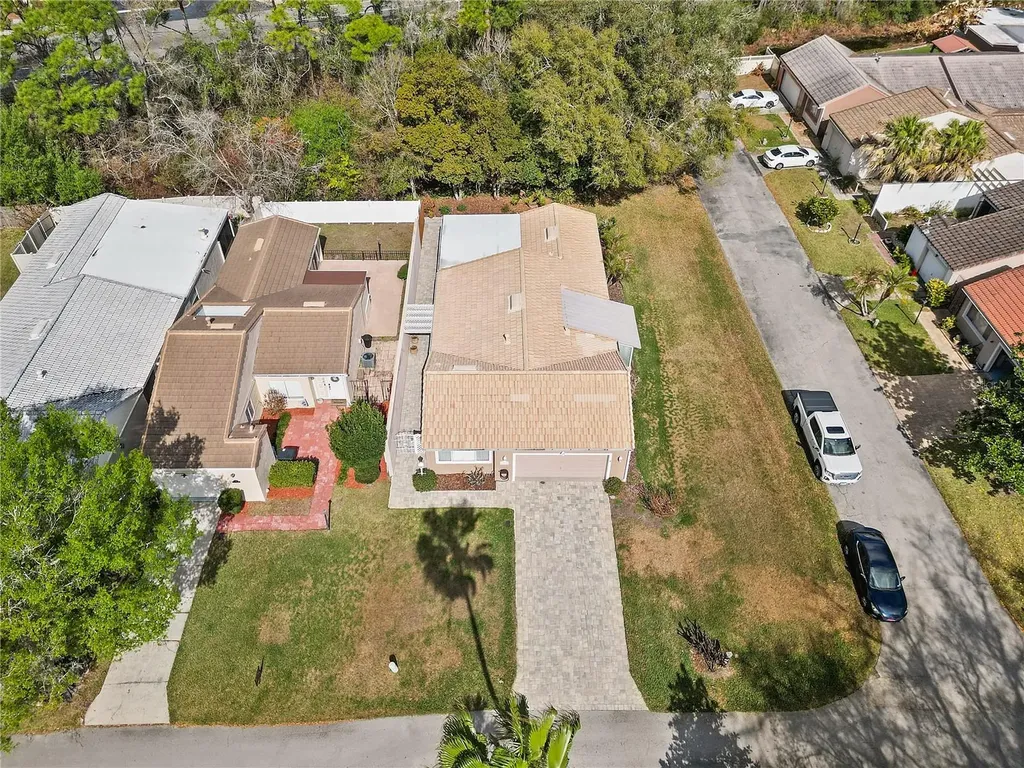 111 Las Flores Winter Haven FL 33884