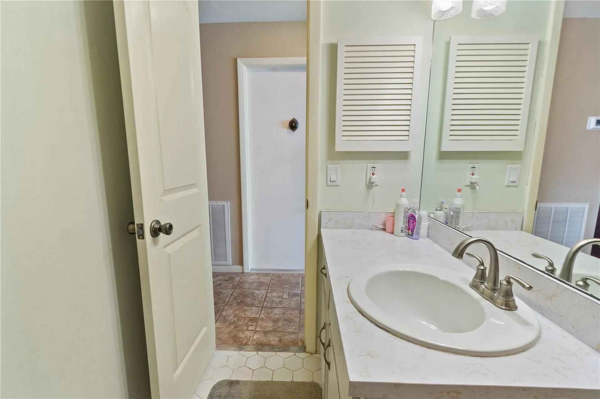 111 Las Flores Winter Haven FL 33884