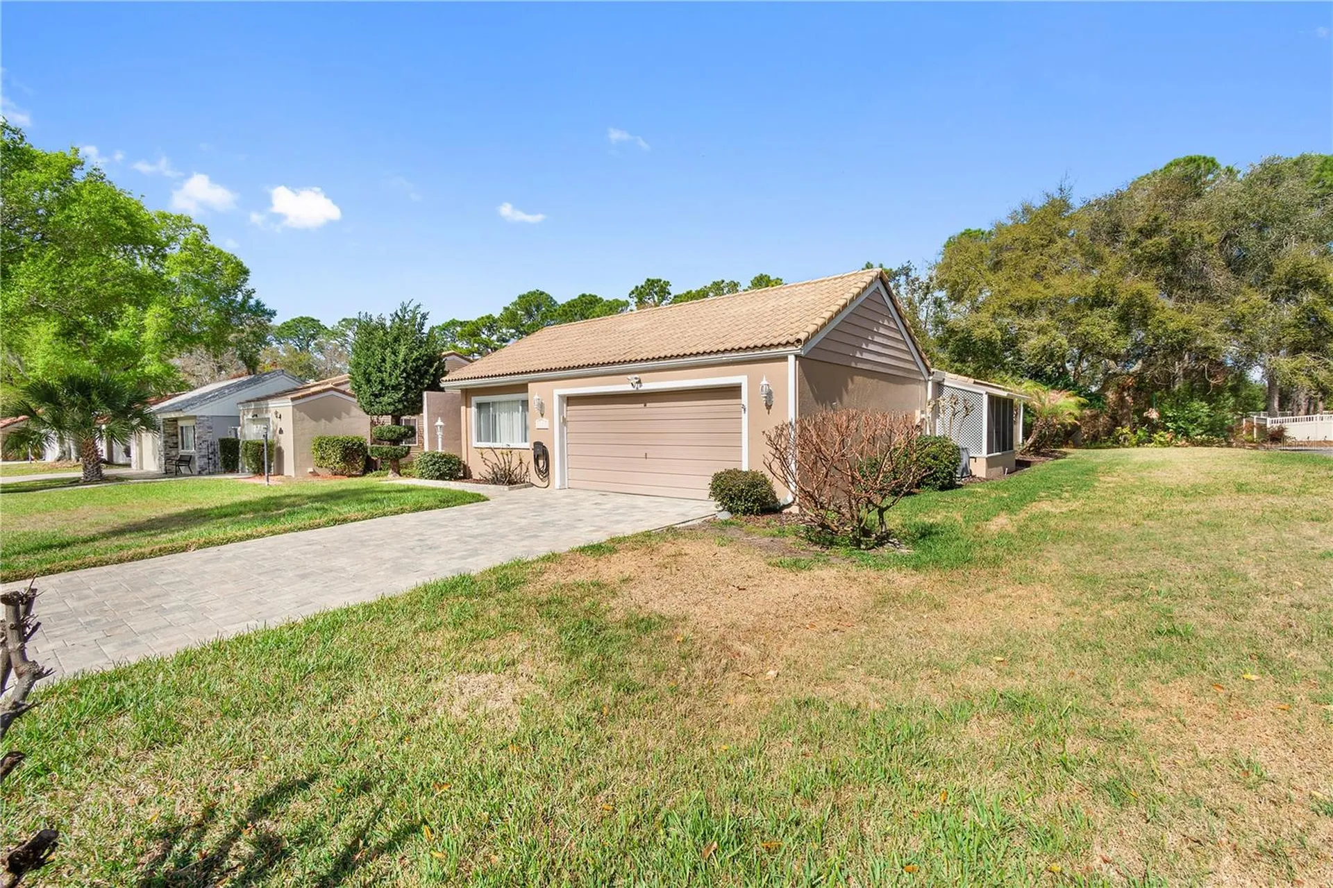 111 Las Flores Winter Haven FL 33884