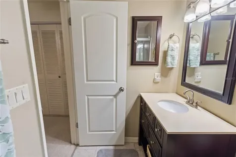 111 Las Flores Winter Haven FL 33884