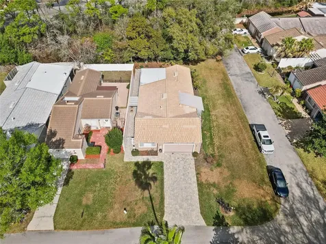 111 Las Flores Winter Haven FL 33884