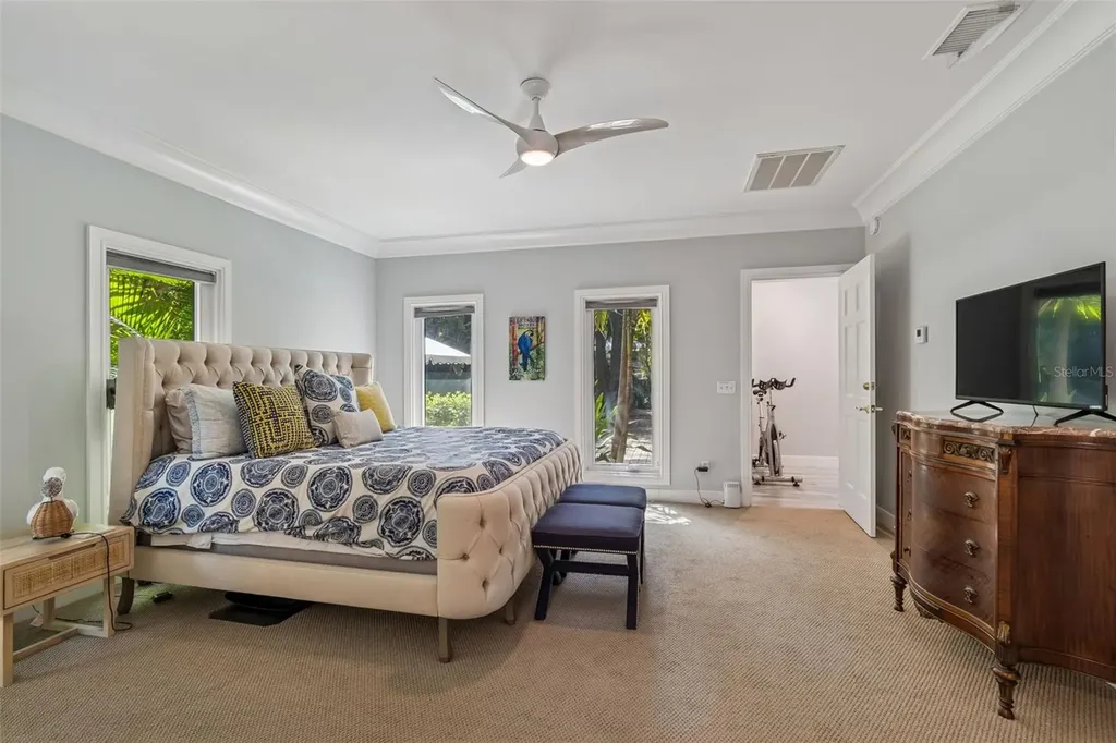 5210 S Crescent Drive Tampa FL 33611