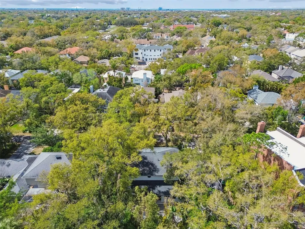 5210 S Crescent Drive Tampa FL 33611