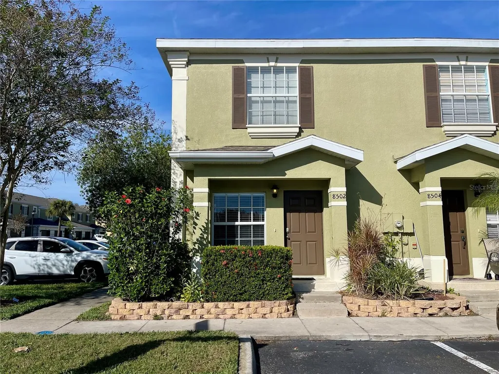 8502 Gablebend Way Tampa FL 33647