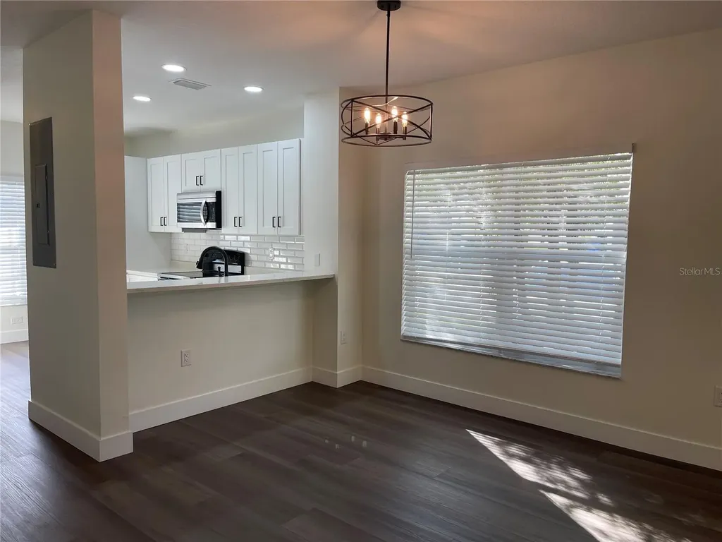 8502 Gablebend Way Tampa FL 33647