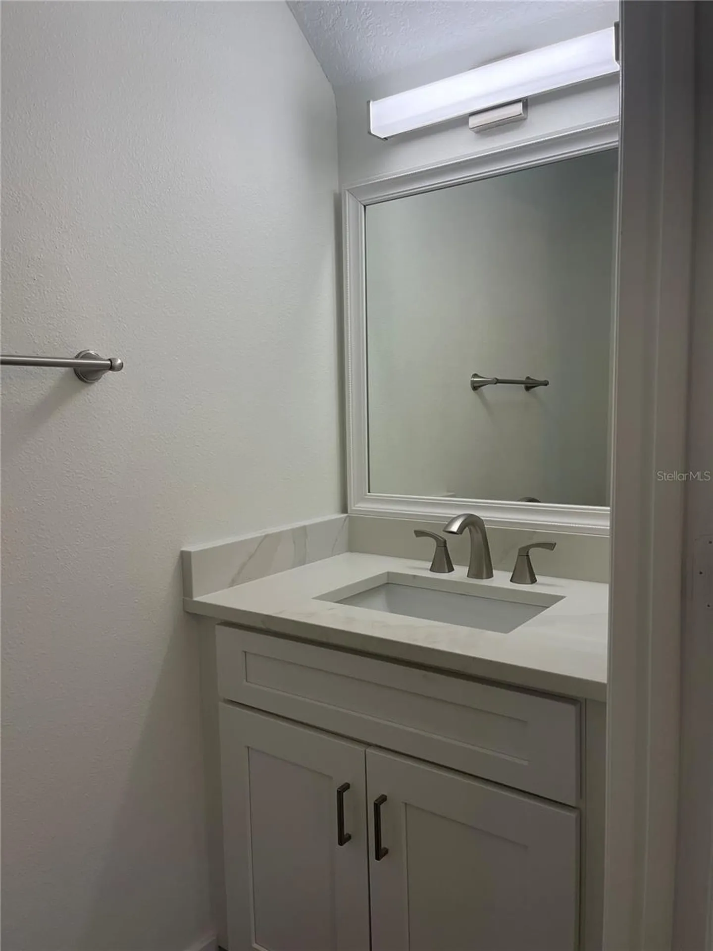 8502 Gablebend Way Tampa FL 33647