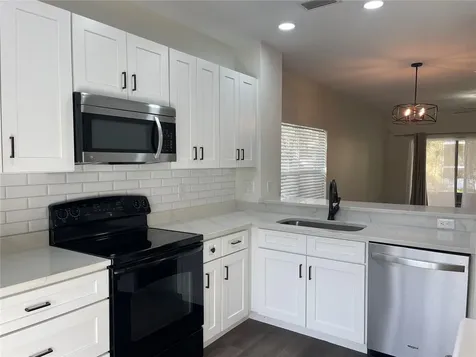 8502 Gablebend Way Tampa FL 33647