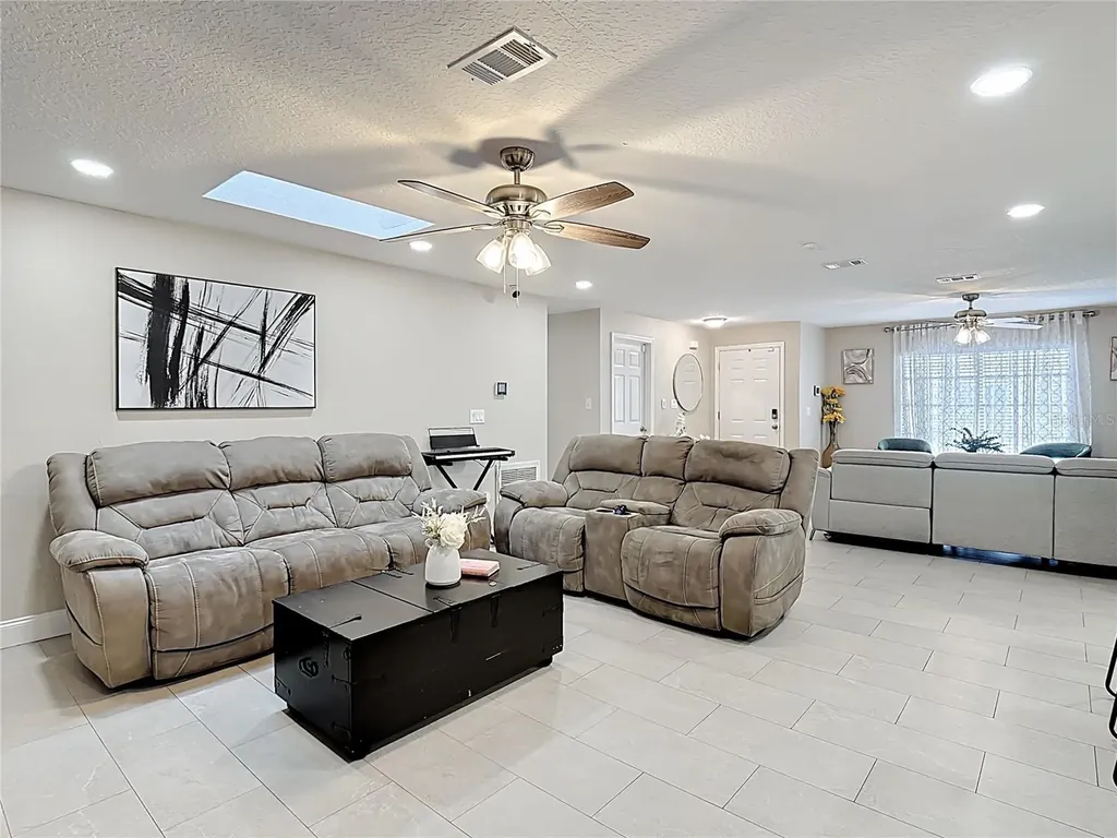 2661 Ames Haven Road Kissimmee FL 34744