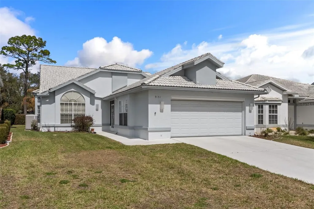 9151 Rhett Lane Weeki Wachee FL 34613