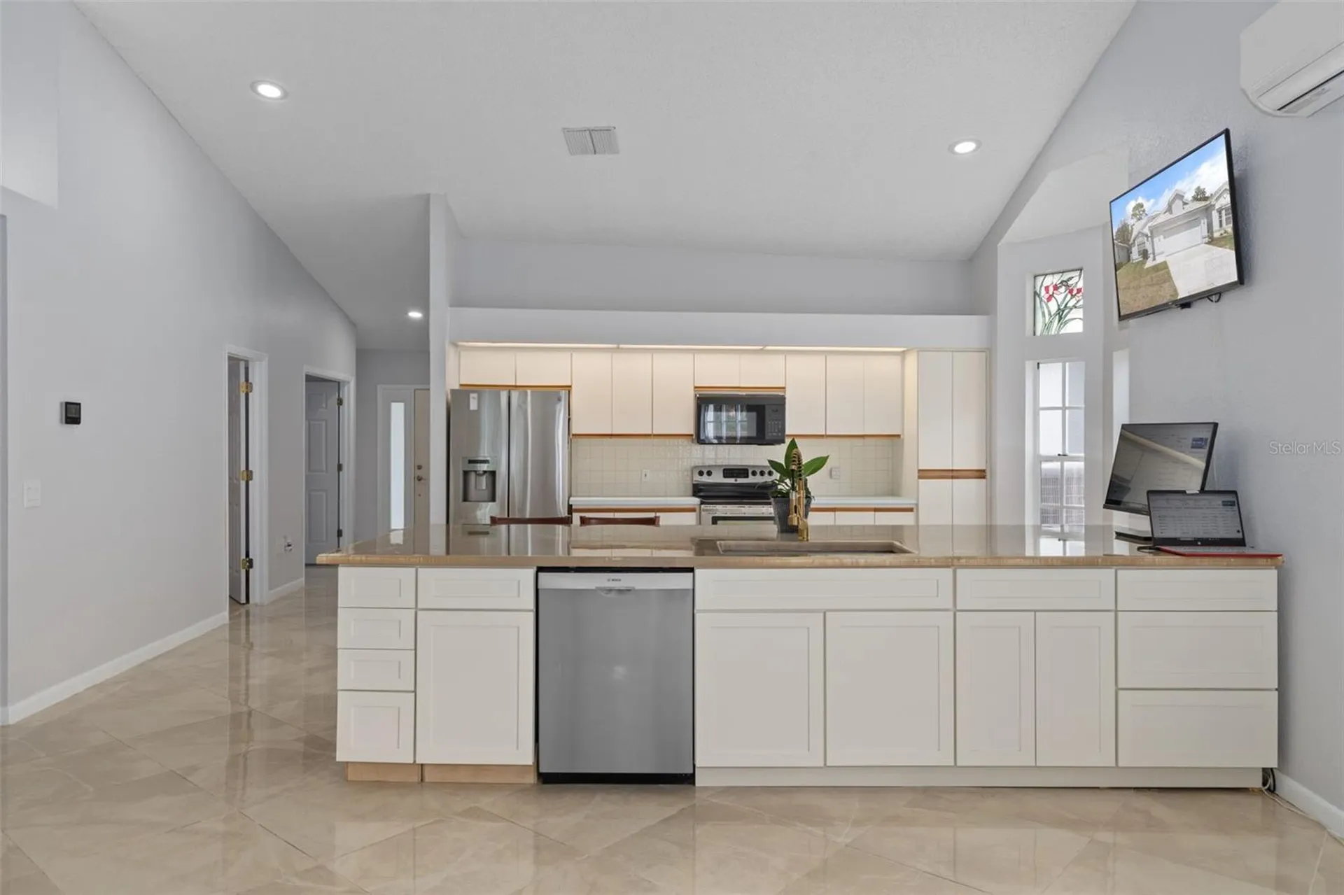 9151 Rhett Lane Weeki Wachee FL 34613