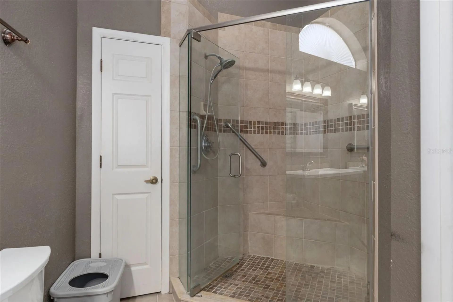 9151 Rhett Lane Weeki Wachee FL 34613