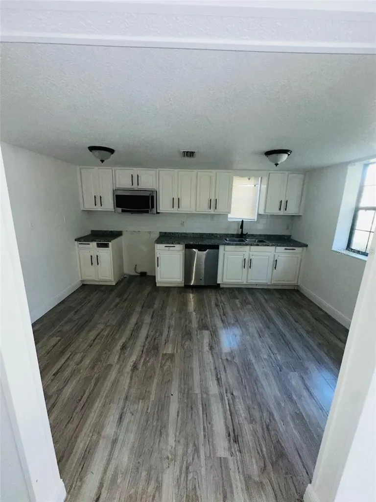 10221 Beam Street Jacksonville FL 32218