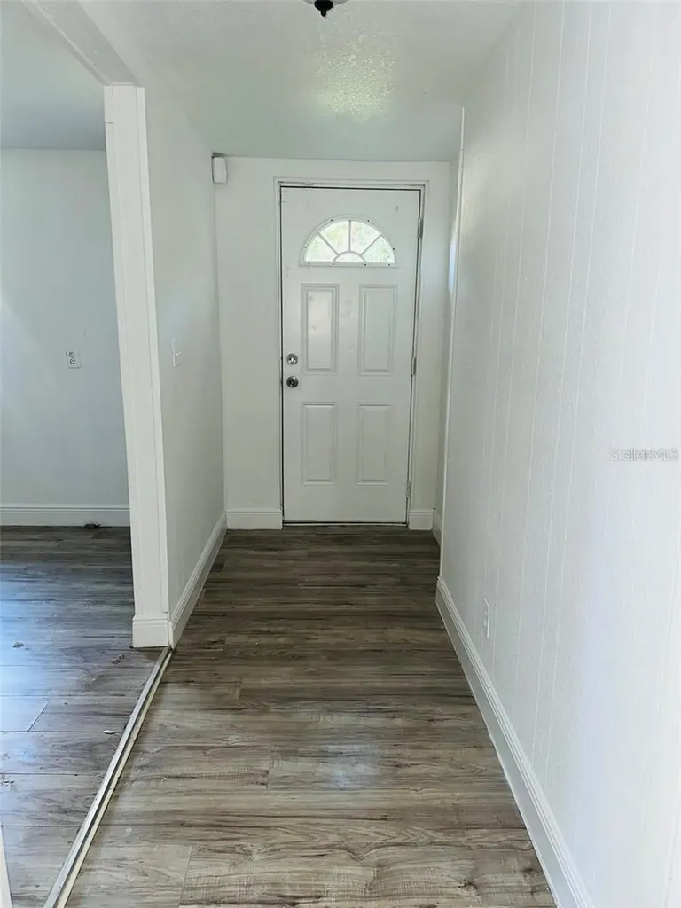 10221 Beam Street Jacksonville FL 32218