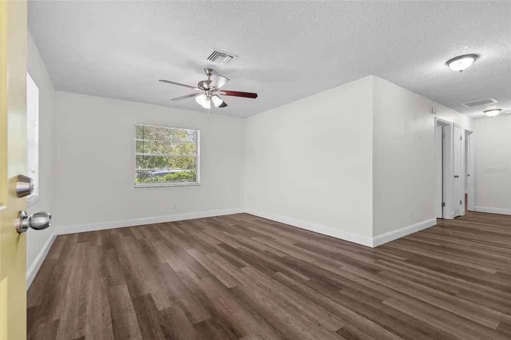 4926 Haines Road N St Petersburg FL 33714