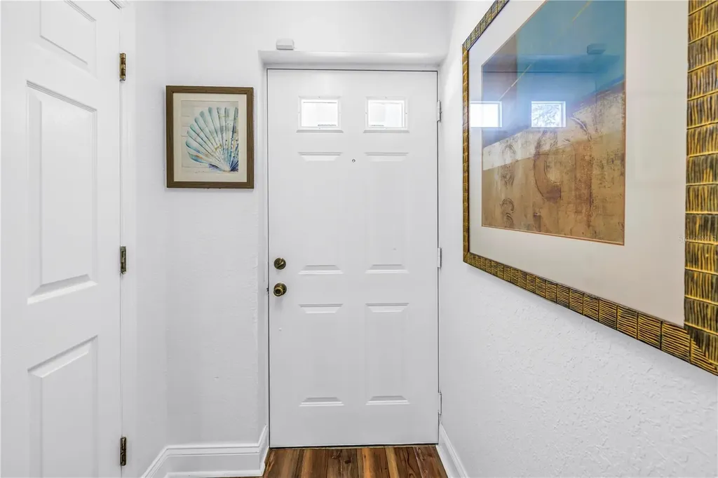 9948 Indian Key Trail Seminole FL 33776