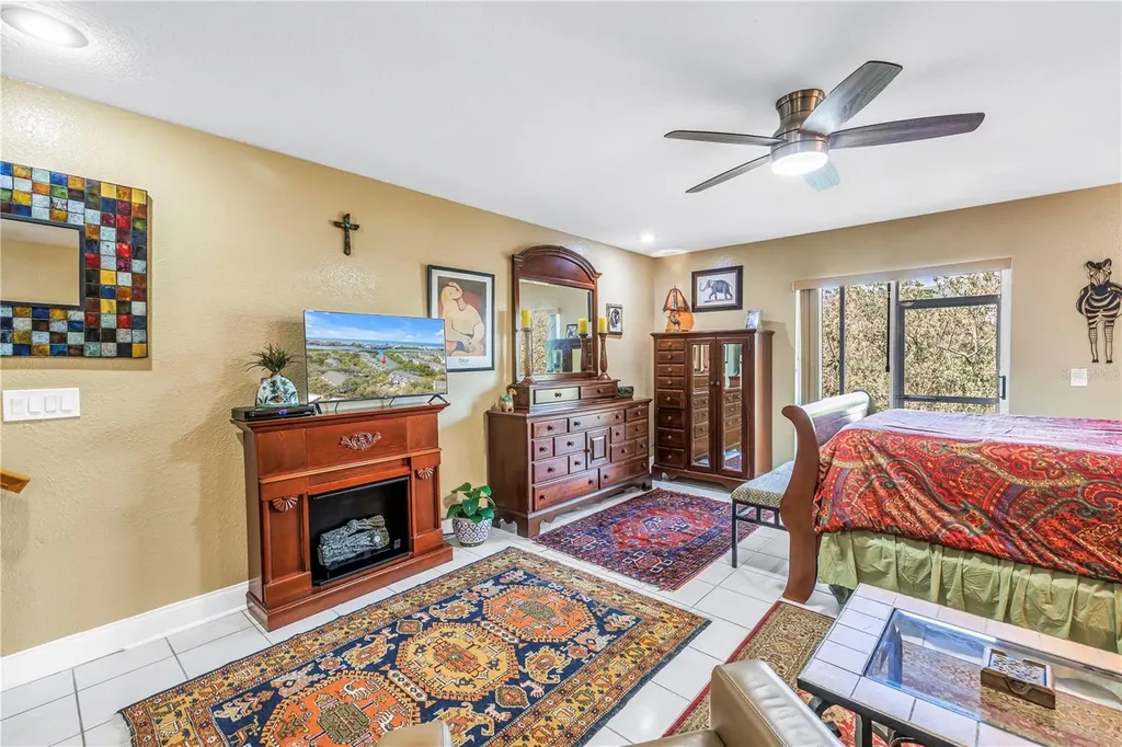 9948 Indian Key Trail Seminole FL 33776
