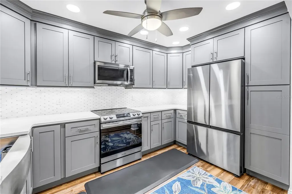 9948 Indian Key Trail Seminole FL 33776