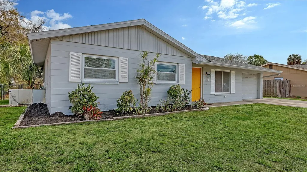 3415 Woodmont Drive Sarasota FL 34232