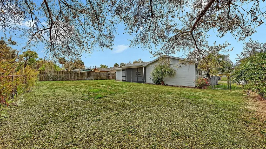 3415 Woodmont Drive Sarasota FL 34232