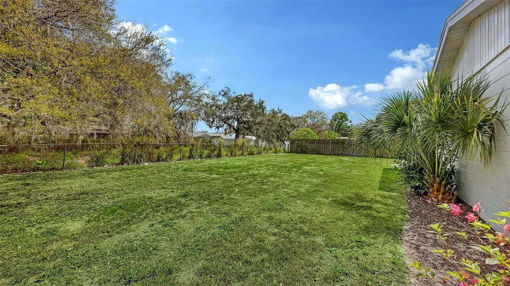 3415 Woodmont Drive Sarasota FL 34232