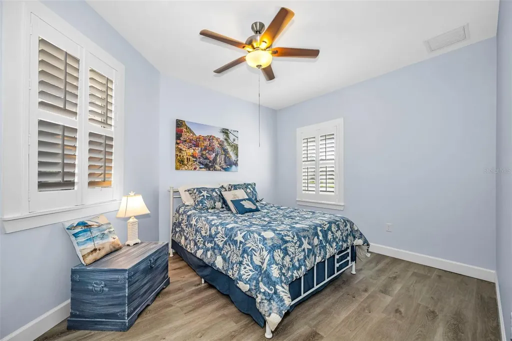 1528 Highland Park Drive Largo FL 33756