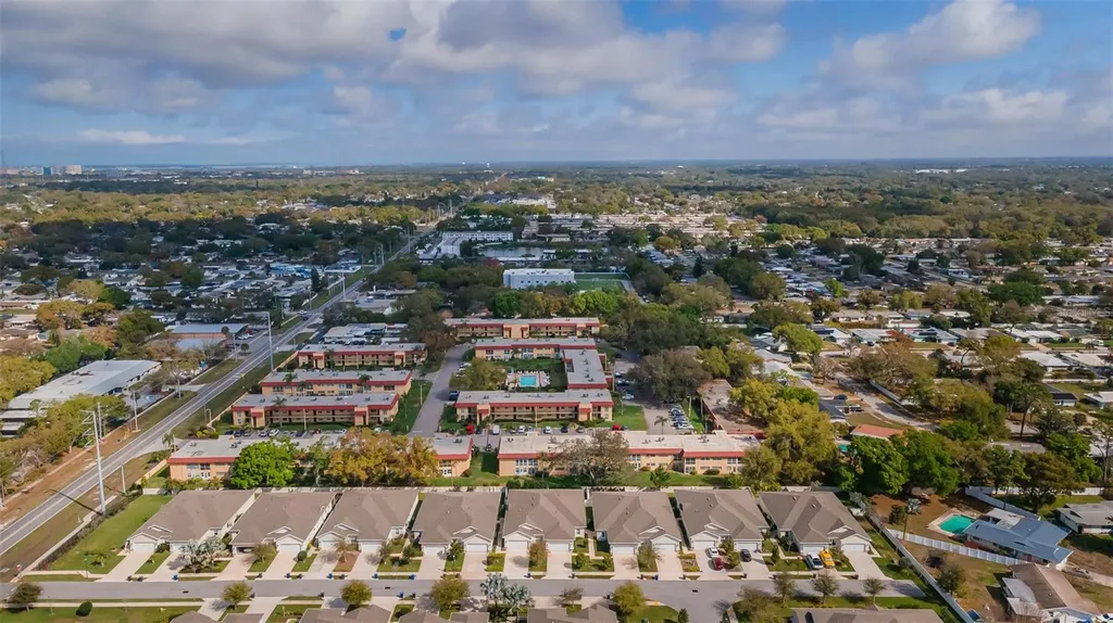 1528 Highland Park Drive Largo FL 33756