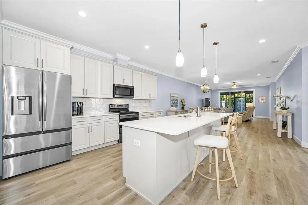 1528 Highland Park Drive Largo FL 33756