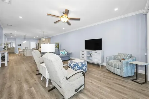 1528 Highland Park Drive Largo FL 33756