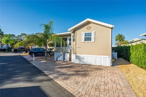 2507 Magnolia Street Clermont FL 34714