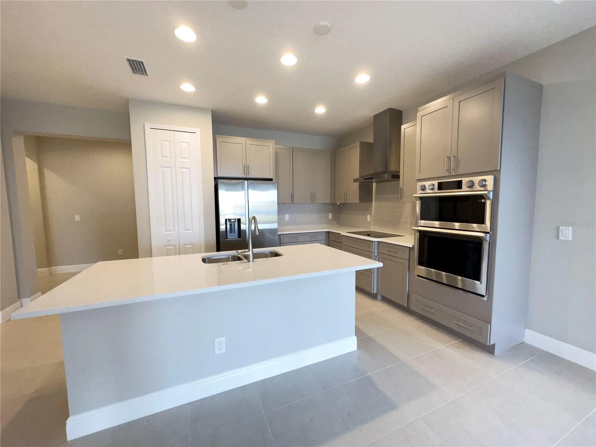 10509 Klee Avenue Bradenton FL 34212