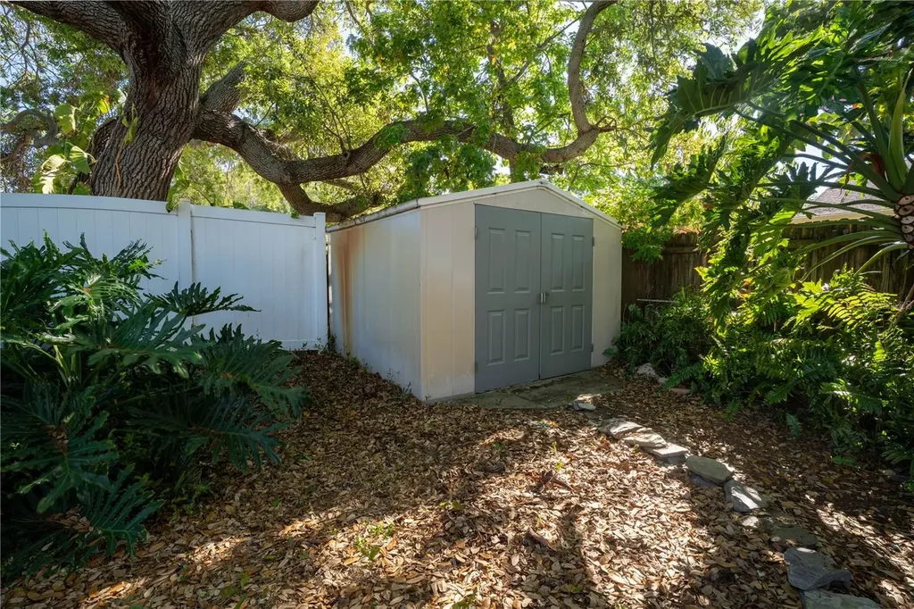 2567 Central Avenue Clearwater FL 33764