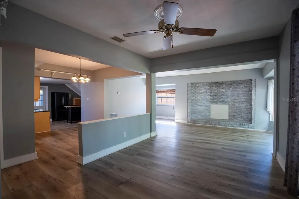 2567 Central Avenue Clearwater FL 33764