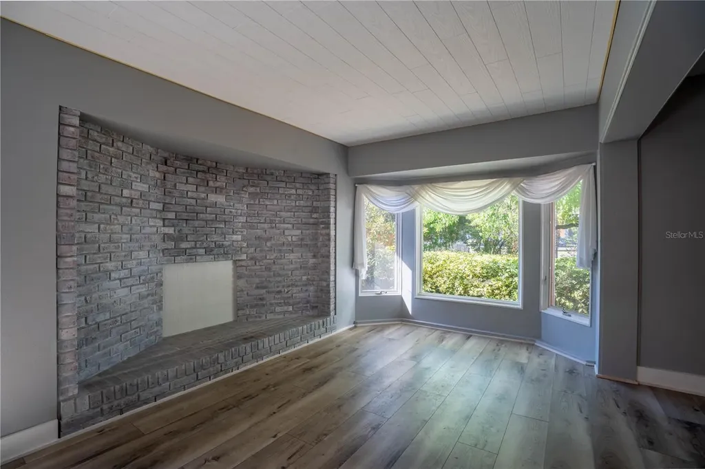 2567 Central Avenue Clearwater FL 33764
