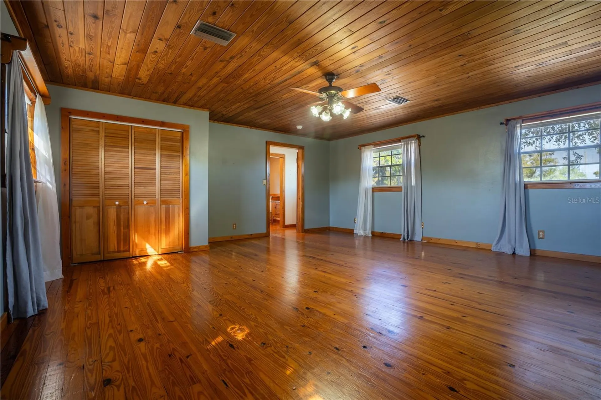 2567 Central Avenue Clearwater FL 33764