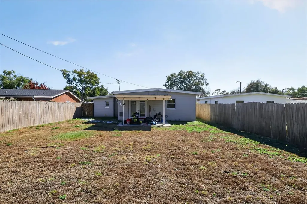 1011 Timor Avenue Orlando FL 32804