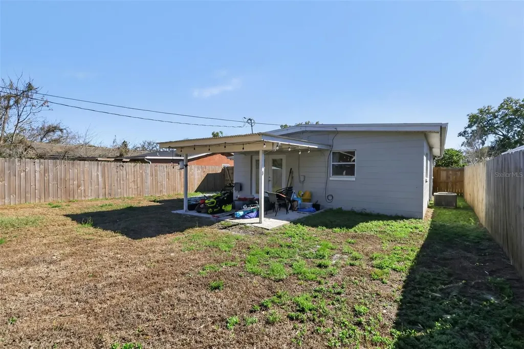 1011 Timor Avenue Orlando FL 32804