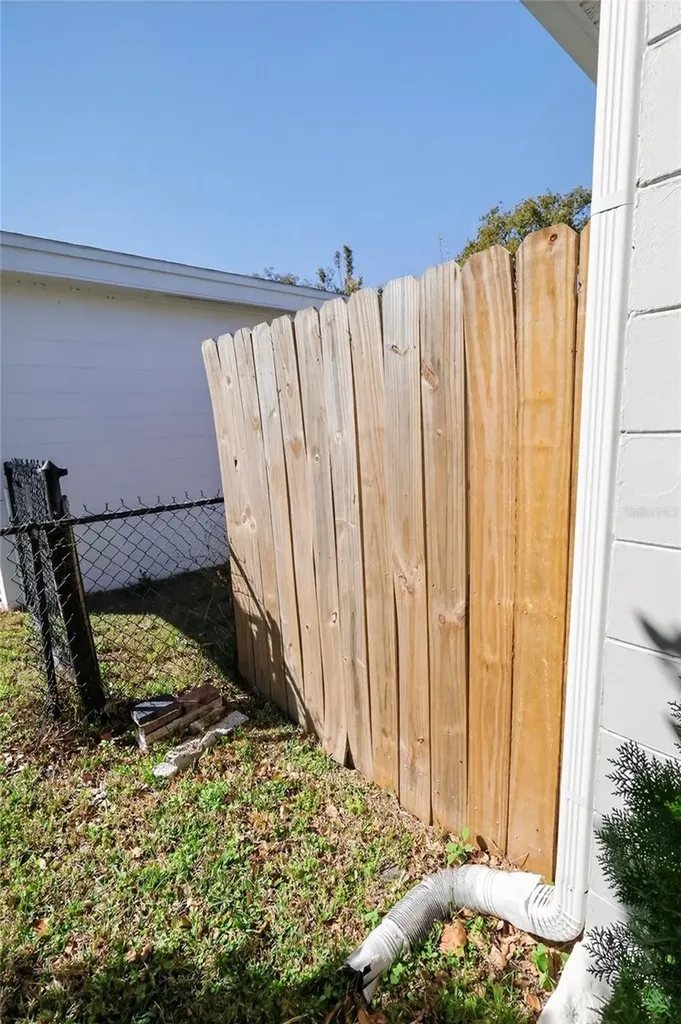 1011 Timor Avenue Orlando FL 32804
