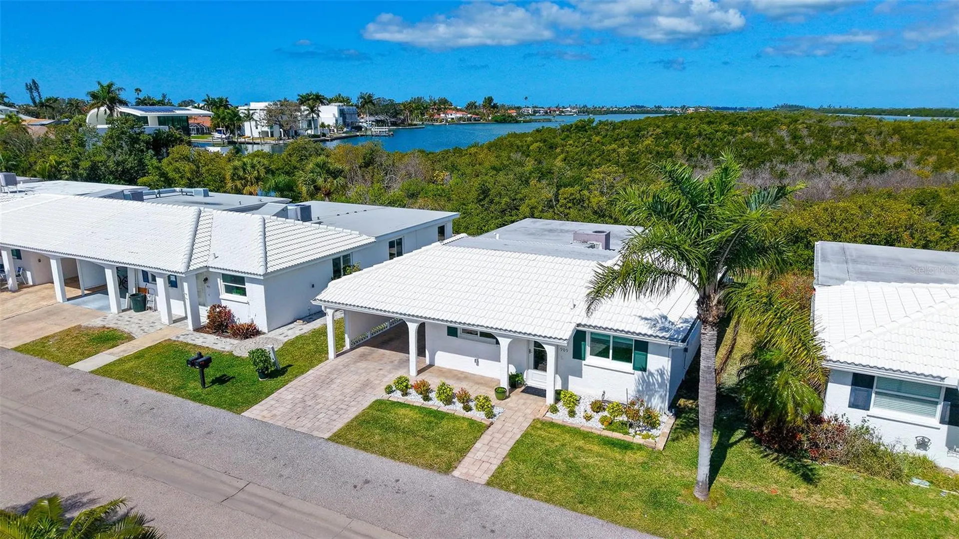 909 Spanish Drive N Longboat Key FL 34228