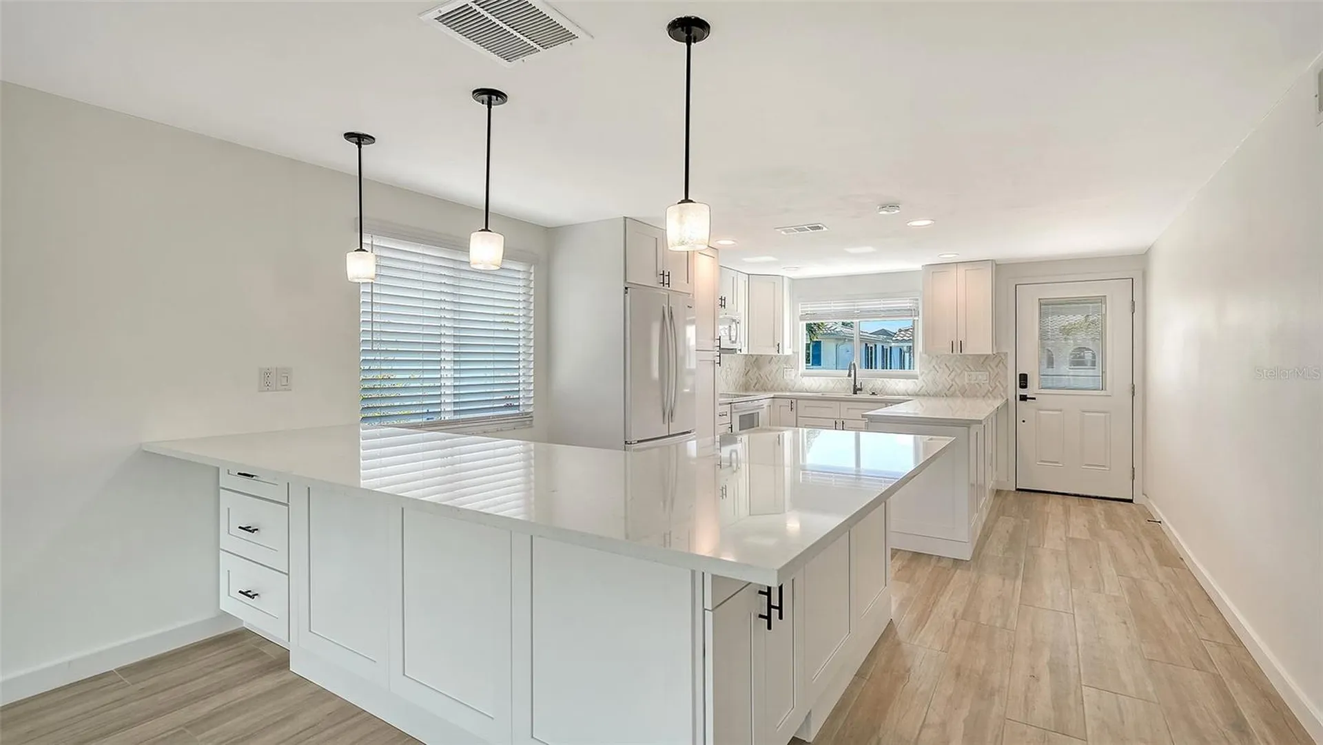 909 Spanish Drive N Longboat Key FL 34228
