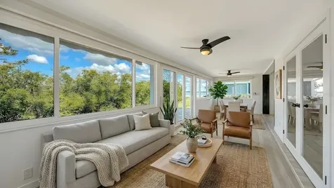 909 Spanish Drive N Longboat Key FL 34228