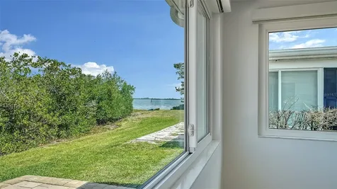 909 Spanish Drive N Longboat Key FL 34228