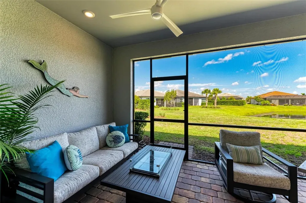 7136 Summerland Cove Bradenton FL 34202