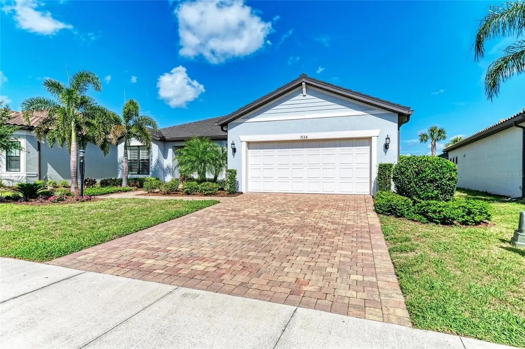 7136 Summerland Cove Bradenton FL 34202