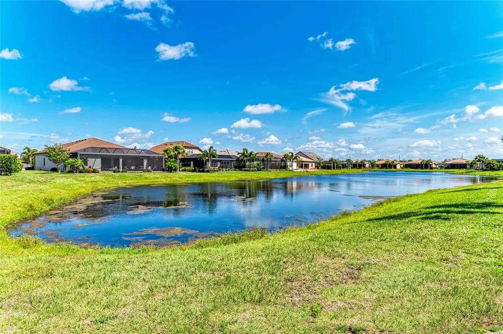 7136 Summerland Cove Bradenton FL 34202