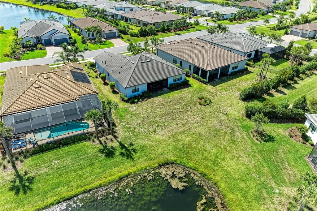 7136 Summerland Cove Bradenton FL 34202